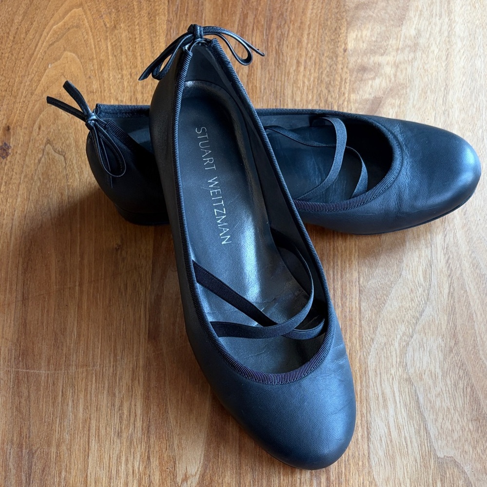 Stuart Weitzman Black Leather Ballet Flats with Crisscross Straps